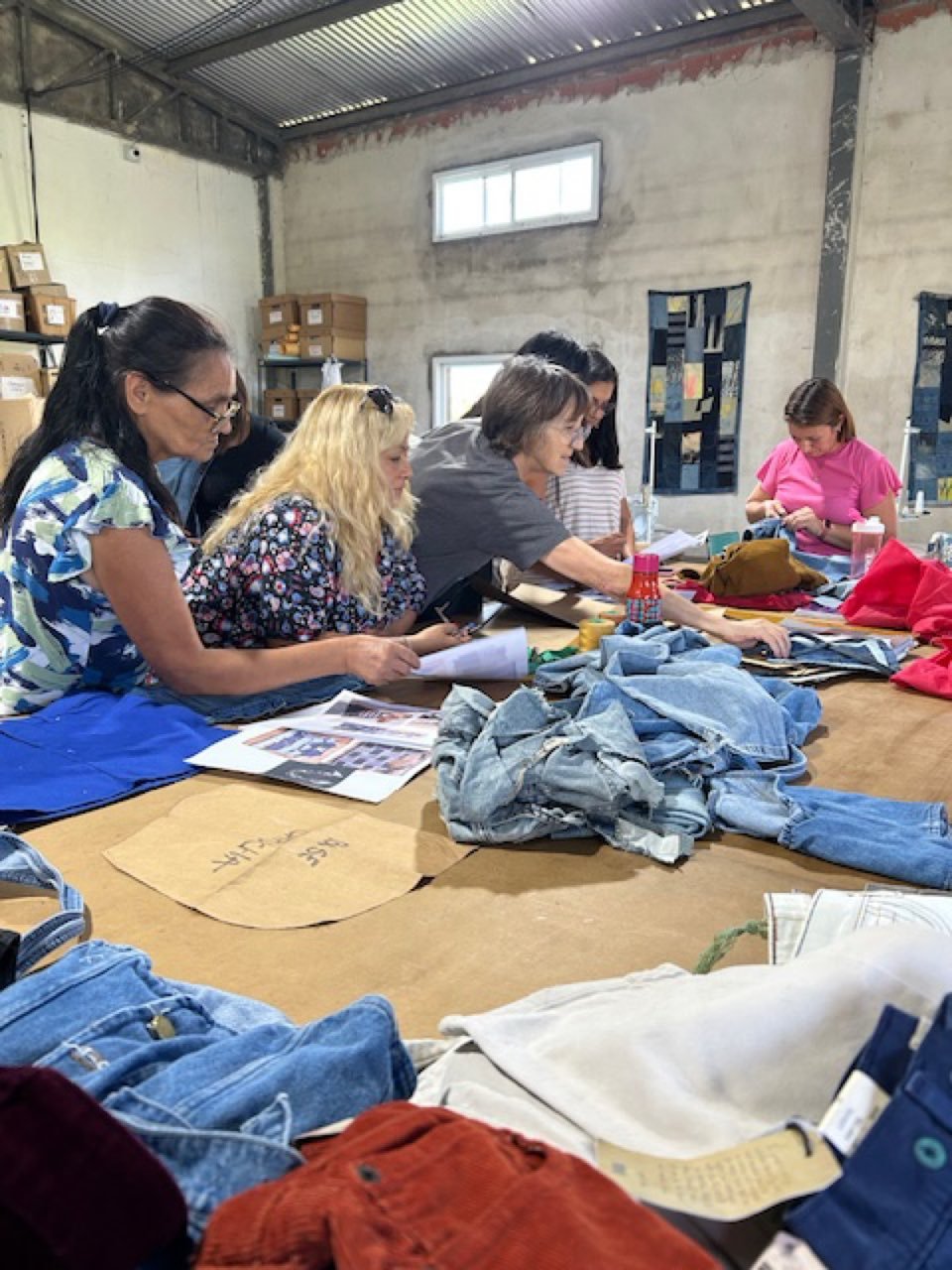 Escuela de Oficios Textiles REDES
